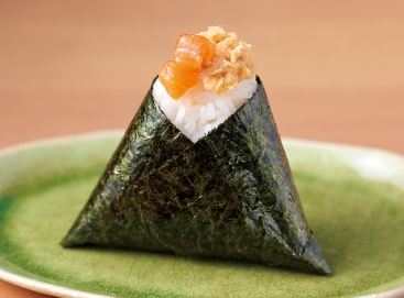 M104 鯛みそおにぎり(サーモン)