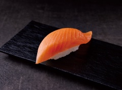 U320 サーモン(1貫)
