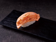 U321 炙りサーモン(1貫)