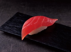 U318 マグロ(1貫)