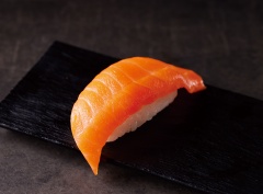 U339 厚切りサーモン(1貫)